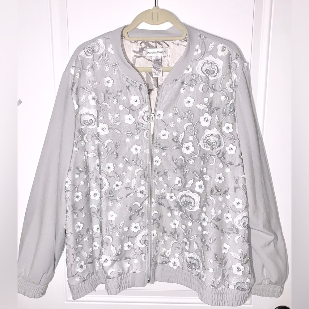 DRAPER’S & DAMON’S Floral Embroidered Bomber Jacket